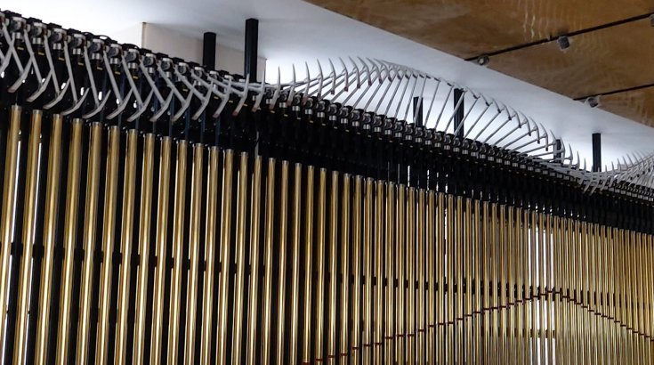 Кинетическая фигура для офиса Казахмыс