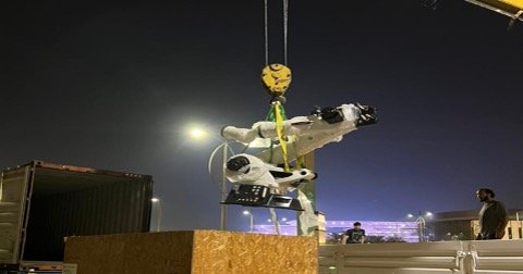 International exhibits transportation